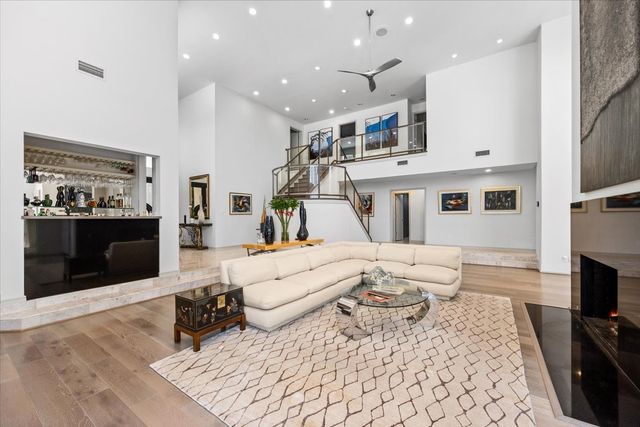 4308 Briarhaven Road, Fort Worth, TX 76109