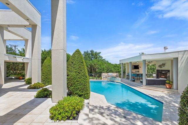 4308 Briarhaven Road, Fort Worth, TX 76109