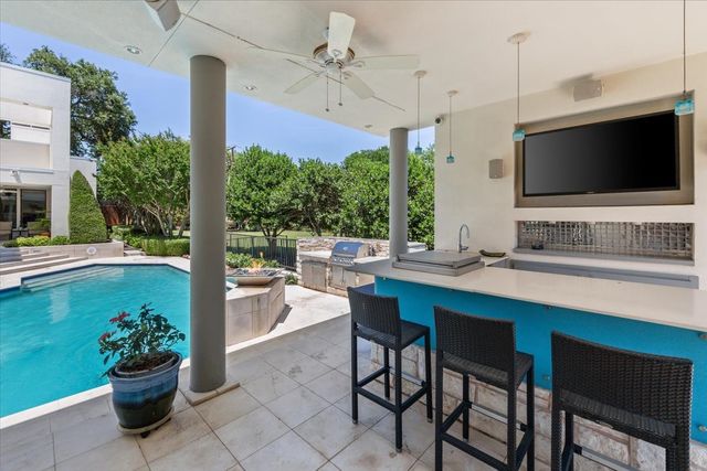 4308 Briarhaven Road, Fort Worth, TX 76109