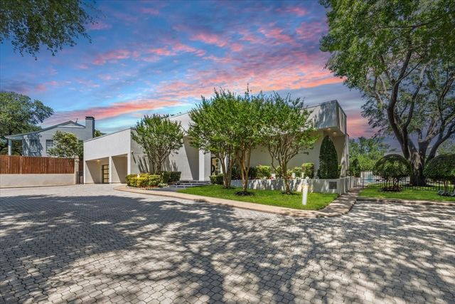 4308 Briarhaven Road, Fort Worth, TX 76109