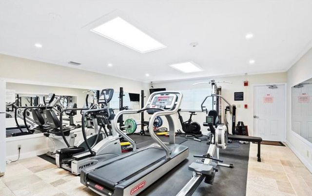 1160 Hillsboro Mile 305, Hillsboro Beach, FL 33062