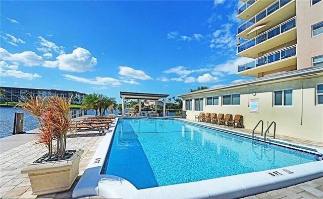 1160 Hillsboro Mile 305, Hillsboro Beach, FL 33062