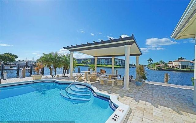 1160 Hillsboro Mile 305, Hillsboro Beach, FL 33062