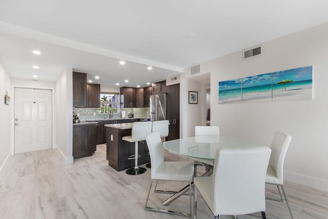 1160 Hillsboro Mile 305, Hillsboro Beach, FL 33062