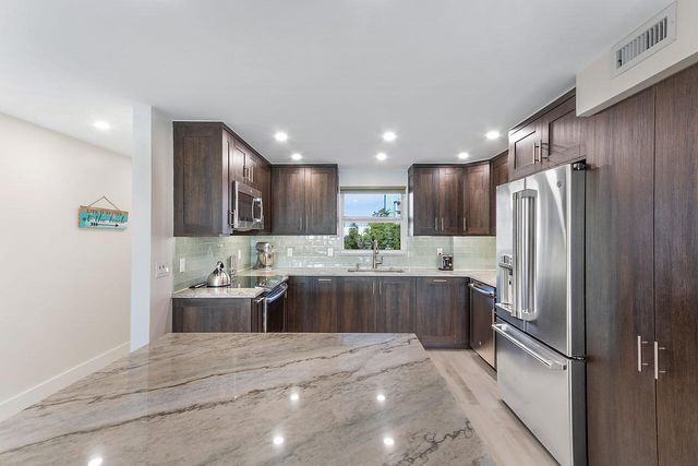 1160 Hillsboro Mile 305, Hillsboro Beach, FL 33062