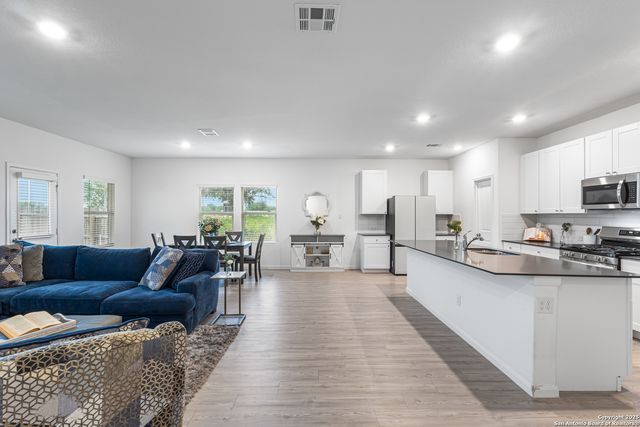 14527 Austin Heights, San Antonio, TX 78253