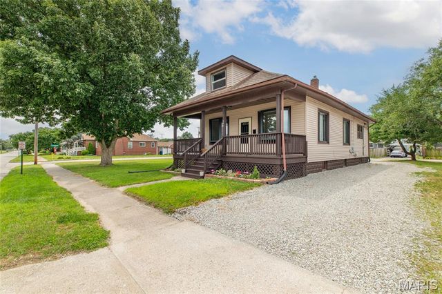 640 E Ferguson Avenue, Wood River, IL 62095