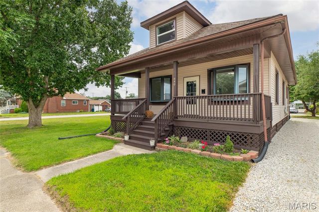 640 E Ferguson Avenue, Wood River, IL 62095