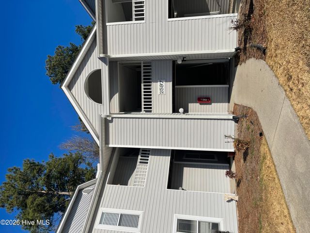 2597 Thackery Road E, Greenville, NC 27858