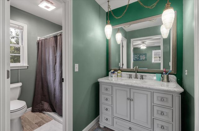 20 Lombardi Lane, Hanahan, SC 29410
