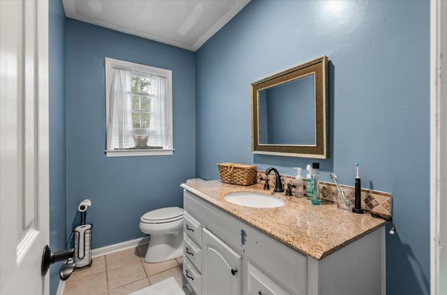 20 Lombardi Lane, Hanahan, SC 29410