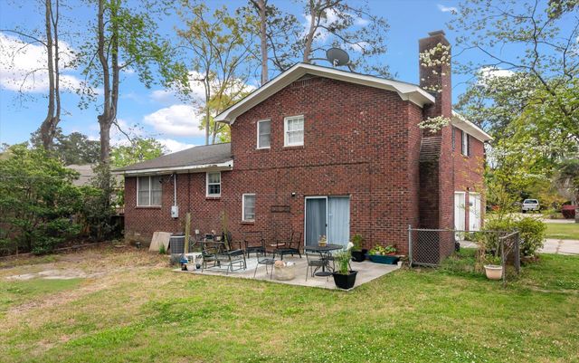 20 Lombardi Lane, Hanahan, SC 29410