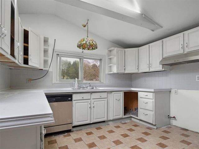 2095 Baird Road, Penfield, NY 14526