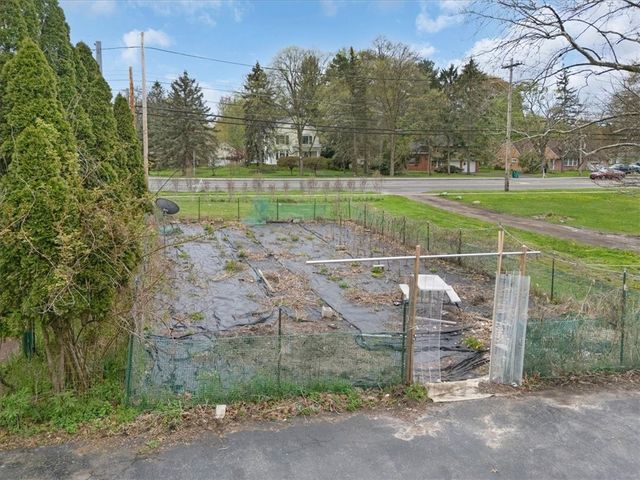 2095 Baird Road, Penfield, NY 14526