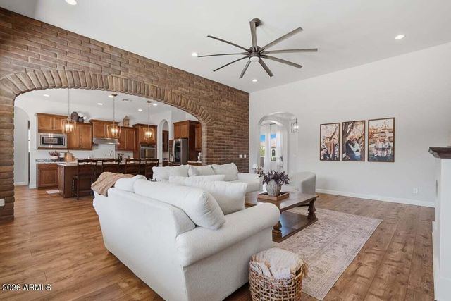 22333 E MAYA Road, Queen Creek, AZ 85142