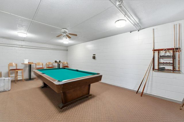 2220 Midland Grove Road 112, Roseville, MN 55113