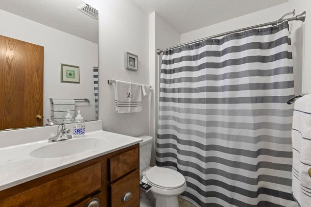 49 Wyoming Street W, Saint Paul, MN 55107