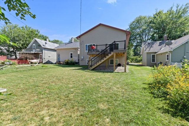49 Wyoming Street W, Saint Paul, MN 55107