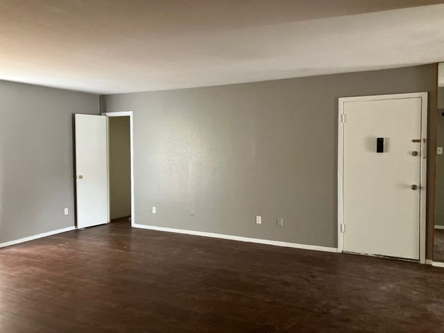 12888 Montfort Drive 207, Dallas, TX 75230