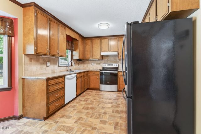 2028 Canterbury Road, Clayton, NC 27520