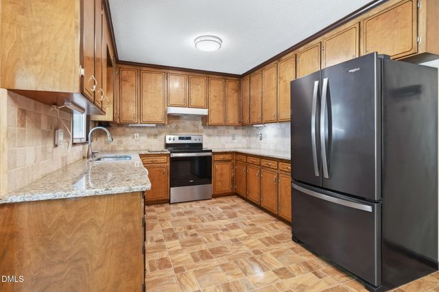 2028 Canterbury Road, Clayton, NC 27520