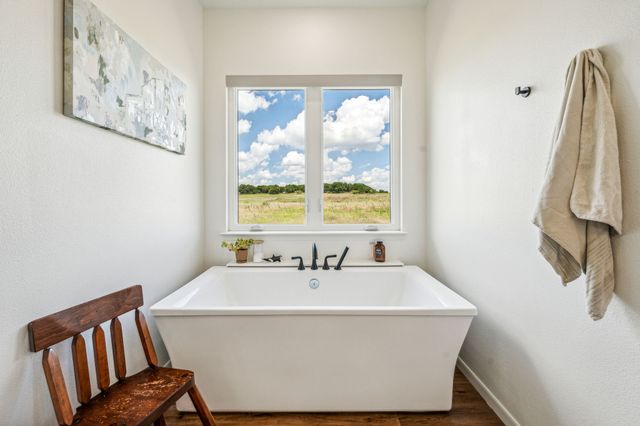 10 Keeter Lane, Lipan, TX 76462
