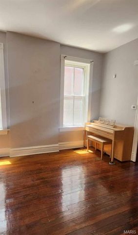 3448 Grace Avenue, St Louis, MO 63116