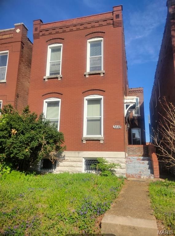 3448 Grace Avenue, St Louis, MO 63116