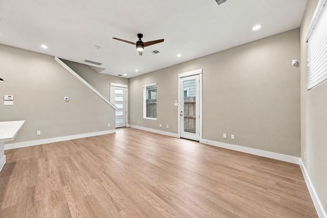 1205 W Tidwell Road, Houston, TX 77091