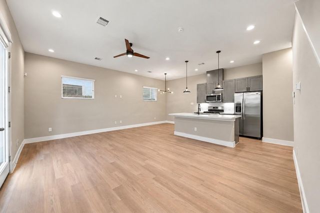 1205 W Tidwell Road, Houston, TX 77091