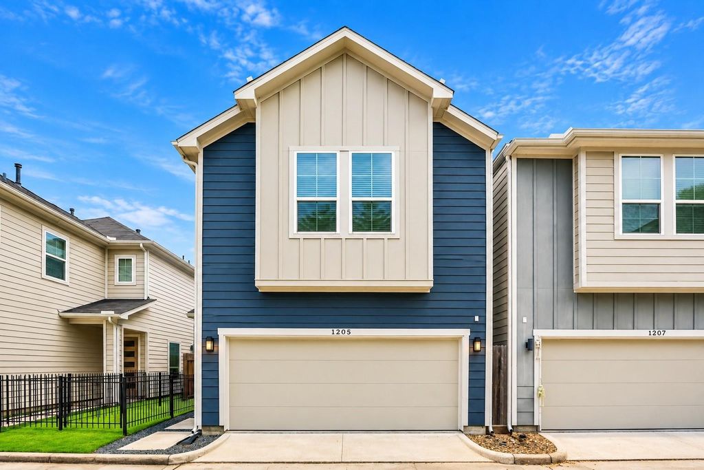 1205 W Tidwell Road, Houston, TX 77091
