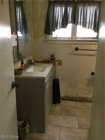 11777 Abbott Road, Hiram, OH 44234