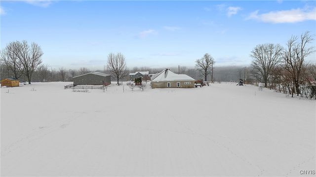 8230 Emerick Road, Lysander, NY 13027