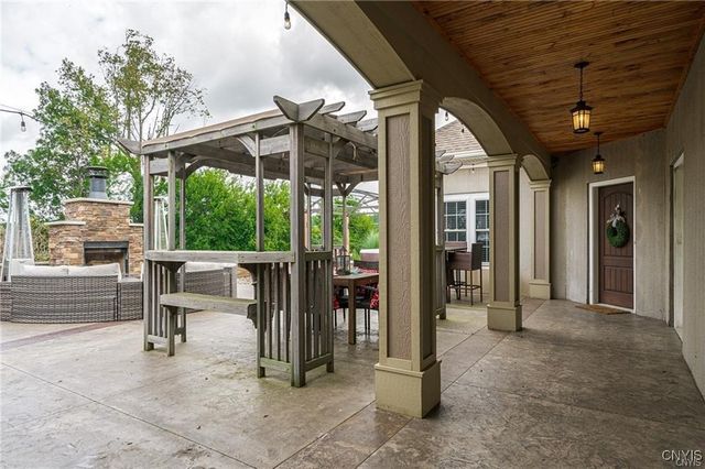 8230 Emerick Road, Lysander, NY 13027