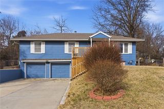 1004 E 135th Street, Grandview, MO 64030