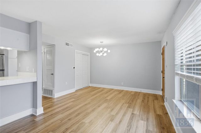 7801 Shoal Creek BLVD 256, Austin, TX 78757