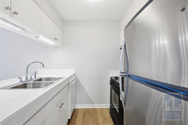 7801 Shoal Creek BLVD 256, Austin, TX 78757