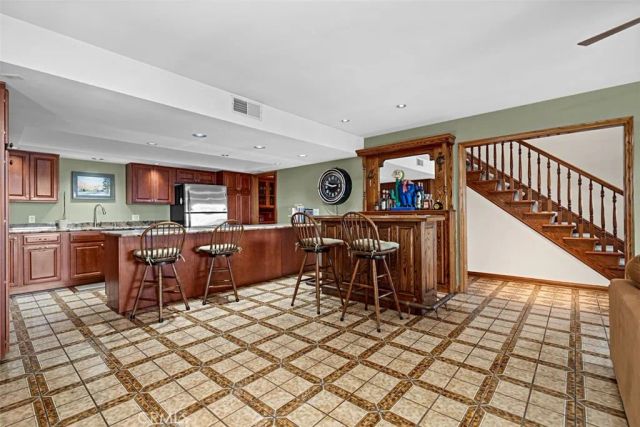 1746 RUDELL Road, Burbank, CA 91501