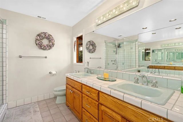 1746 RUDELL Road, Burbank, CA 91501