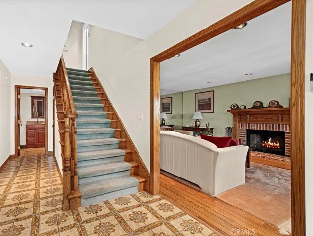 1746 RUDELL Road, Burbank, CA 91501