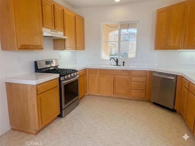 6257 Long Cove, Fontana, CA 92336