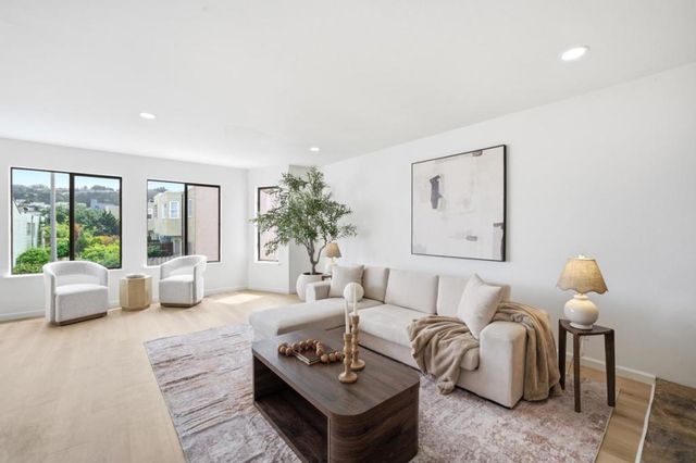 16 Moneta Court, San Francisco, CA 94112