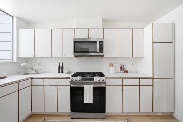 16 Moneta Court, San Francisco, CA 94112