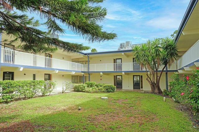 6100 12TH STREET S 220, St Petersburg, FL 33705