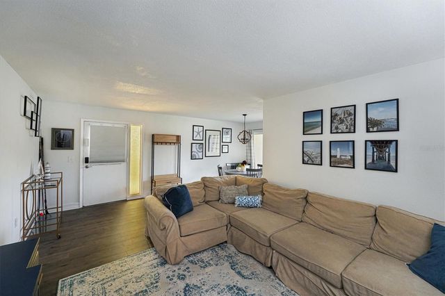 6100 12TH STREET S 220, St Petersburg, FL 33705