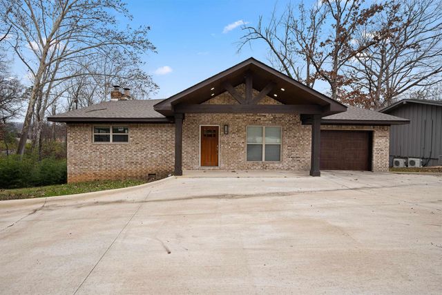 38 Winnebago Circle, Cherokee Village, AR 72529