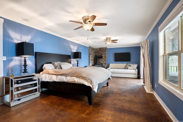 38 Winnebago Circle, Cherokee Village, AR 72529