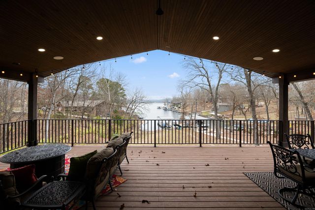 38 Winnebago Circle, Cherokee Village, AR 72529