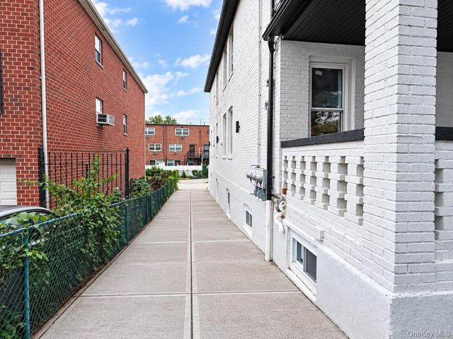 628 Leland Avenue, Bronx, NY 10473