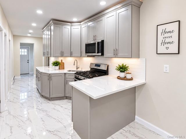 628 Leland Avenue, Bronx, NY 10473